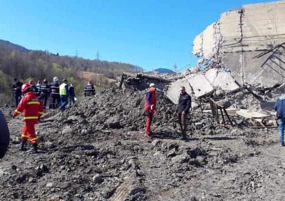 A fost găsit primul muncitor îngropat sub tone de moloz la Mina Uricani. ISU Hunedoara: ”Nu dă semne de viață”