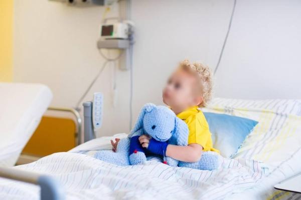 Un băiețel de 3 ani a făcut accident vascular cerebral, a doua zi după testul pozitiv la Covid.