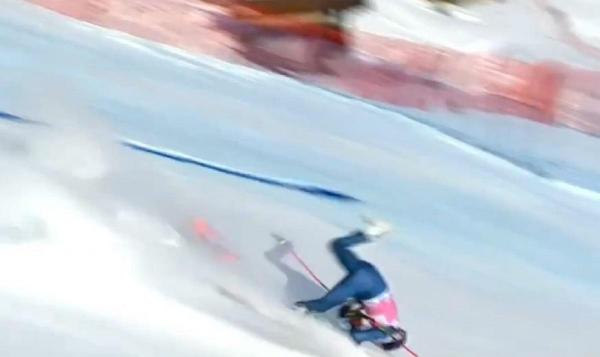 Accidentare teribilă la Cupa Mondială de Schi Alpin. Schiorul american Tommy Ford a căzut în cap, luat cu elicopterul