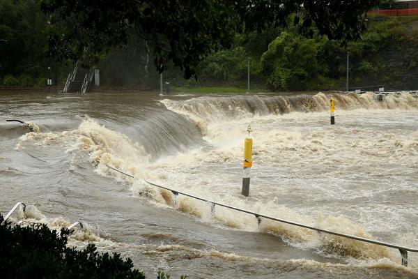 Coasta de est a Australiei a fost măturată de inundaţiile fulgerătoare