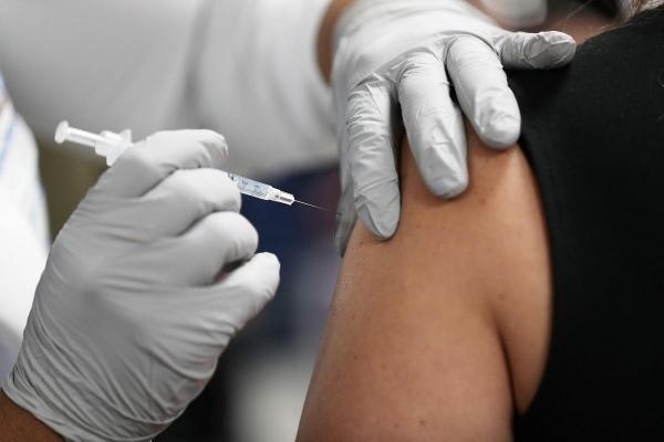 Peste 47.000 de persoane au fost vaccinate cu serul de la Pfizer, în ultimele 24 de ore