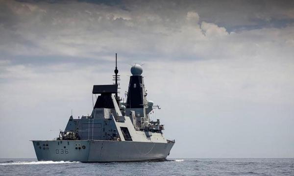 Rusia amenință că va bombarda distrugătorul britanic HMS Defender dacă se mai apropie de zona Crimeei