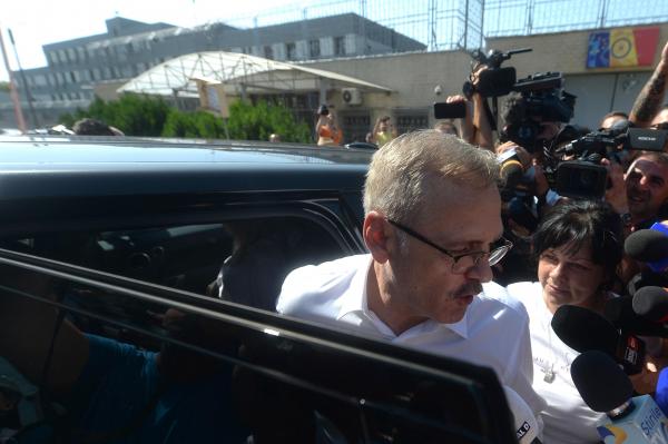 Liviu Dragnea a fost eliberat condiţionat de magistraţii Tribunalului Giurgiu