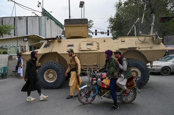 Afganistanul deţine o "comoară" în valoare de 3.000 de miliarde de dolari care a căzut în mâinile talibanilor. China ar putea profita
