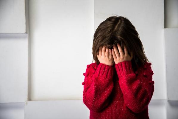 Fetiţă de nouă ani, ucisă de un preot în timp ce o abuza fizic. Nu era prima dată când copila era agresată de bărbat, în India