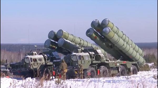 Exercițiu de pregătire pentru luptă a unităților de artilerie din Rusia, regiunea Rostov, Rusia