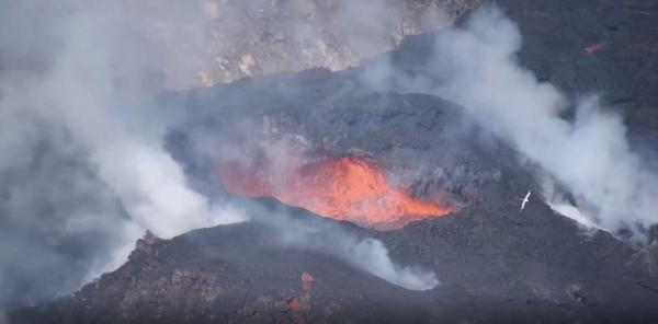 Vulcanul Kilauea din Hawaii