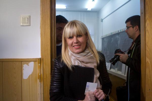 Elena Udrea rămâne după gratii, după ce Înalta Curte i-a respins recursul în casaţie. Decizia este definitivă