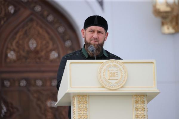 Putin îl promovează pe liderul cecen Kadyrov la gradul de colonel general, al treilea grad înalt din ierarhia militară rusă