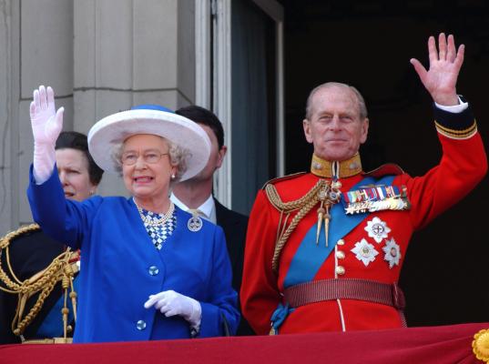 Regina Elisabeta a II-a și prințul Filip