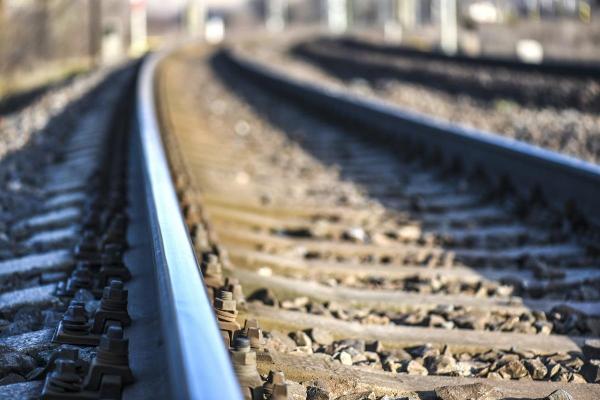Un bărbat de 40 de ani şi-a pierdut viaţa după ce a fost lovit de tren, în Cluj