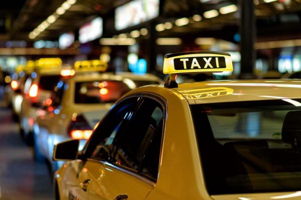 Maşină taxi