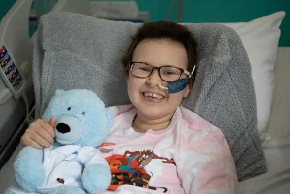 Fetiță britanică vindecată de cancer, cu o terapie revoluționară. Copila fusese diagnosticată cu leucemie: "În cele din urmă aș fi murit"