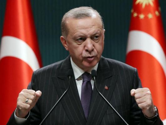 Turcia anunță că va limita accesul navelor ruse de război prin strâmtorile sale