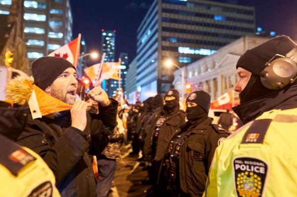 Protest uriaş în Canada. Mii de oameni au demonstrat împotriva obligativităţii unui certificat de vaccinare