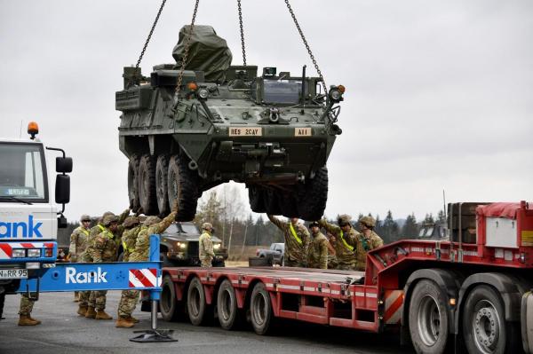 MApN: Primele convoaie cu tehnică militară SUA ajung în România miercuri seară