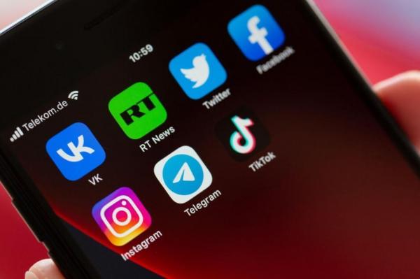 Facebook şi Instagram vor permite postările despre război care îndeamnă la violenţă împotriva ruşilor şi a lui Putin