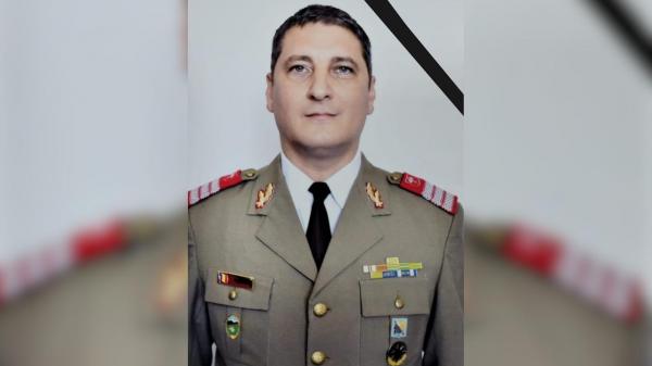 Un militar român a murit în Kosovo. Subofiţerul Gabi-Victor Roman era căsătorit și avea un copil