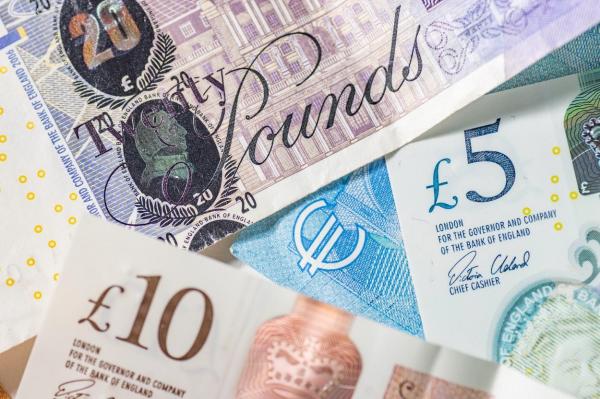 Bancnotele pe care Marea Britanie anunță că le va scoate din circulație. Până când mai sunt valabile