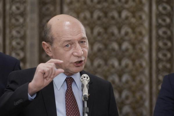 Traian Băsescu a fost internat la Spitalul Universitar din Bruxelles