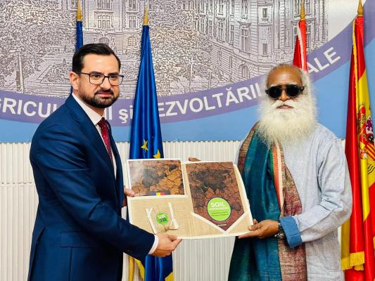 Ministrul Agriculturii s-a întâlnit cu Sadhguru, cel mai cunoscut yoghin din lume