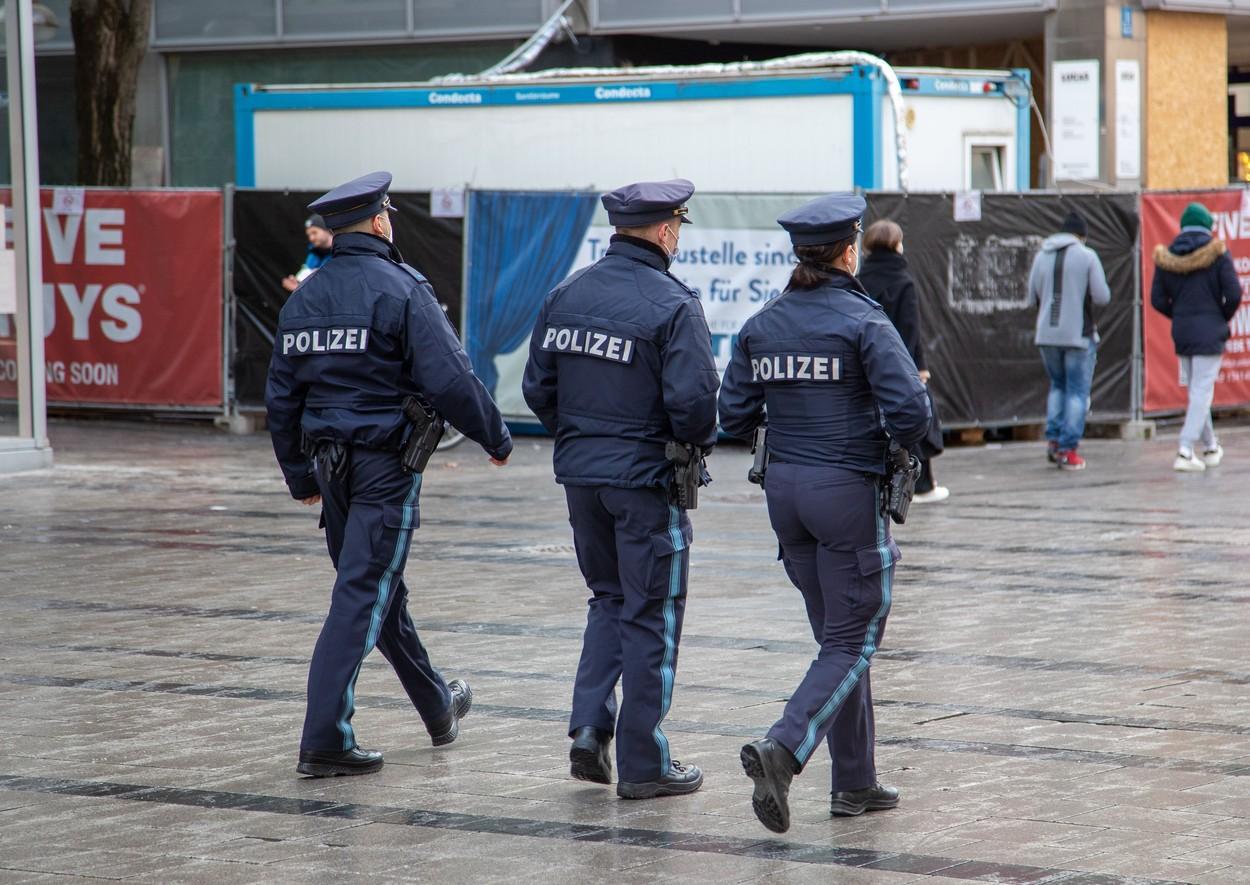 Cel puţin şase persoane au fost rănite într-un atac cu cuțitul într-un tren din Germania