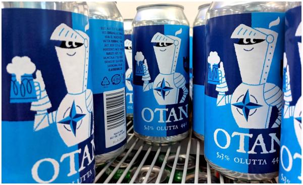 O fabrică de bere finlandeză a lansat o nouă bere pentru a sărbători cererea Helsinkiului de aderare la NATO