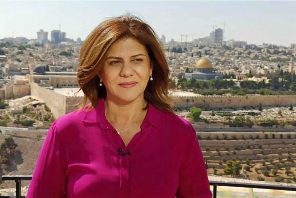 Jurnalista vedetă a televiziunii Al Jazeera a fost ucisă de un soldat israelian. Atacul a vizat-o în mod direct