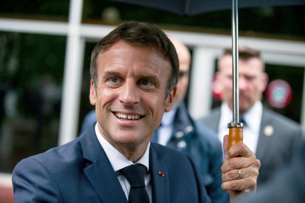 "Franţa l-a pedepsit pe Macron". Francezii intră într-o perioadă de instabilitate, rezultat istoric pentru Marine Le Pen la alegerile legislative