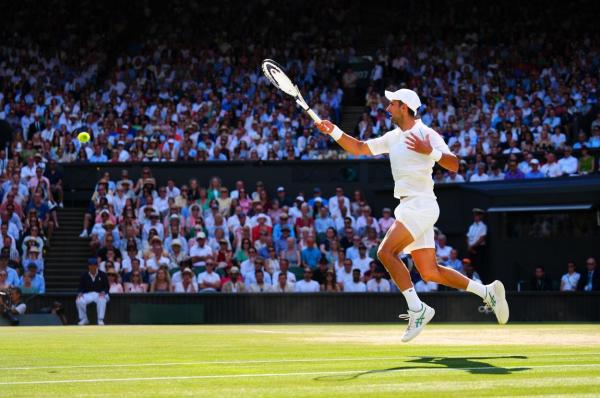 Novak Djokovic a câştigat pentru şaptea oară turneul de la Wimbledon