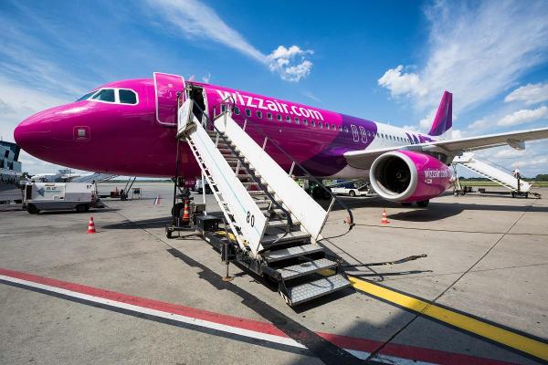 Wizz Air face angajări în România