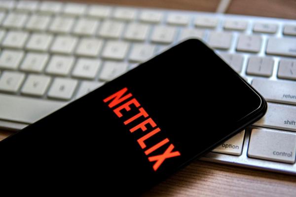 Netflix colaborează cu Microsoft şi introduce abonamente mai ieftine cu reclame