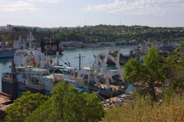 O navă de cercetare ucraineană a sărit în aer la Gurile Dunării, pe canalul Bâstroe
