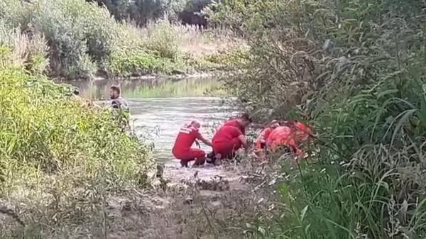 Un adolescent de 15 ani a murit, după ce s-a înecat în râul Bistrița. Copilul a fost scos din apă fără semne vitale