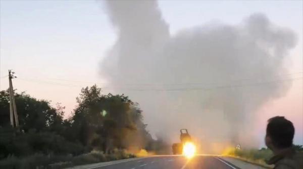 Ucrainenii au desfăşurat 4 baterii de HIMARS pe o şosea din Zaporojie. Salvele de rachete au lovit o cazarmă a ruşilor