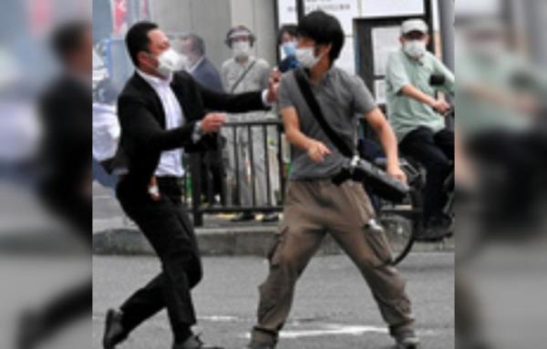 Cine este bărbatul care l-a împușcat pe Shinzo Abe. Suspectul este un fost membru al Marinei Militare a Japoniei