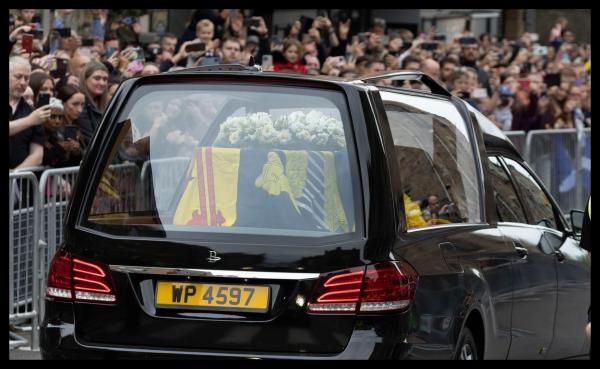 Funeraliile Reginei Elisabeta a II-a. Șefii de stat, fără mașini oficiale pentru deplasarea la Westminster Abbey. “Vi-l puteţi imagina pe Joe Biden în autocar?”
