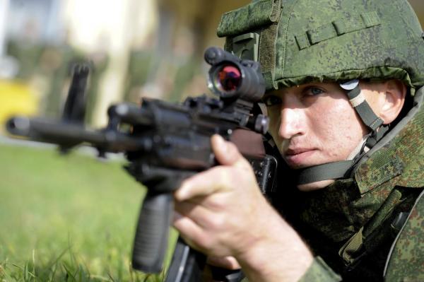 Kalașnikovul AK-12 folosit de armata rusă în Ucraina a fost modificat. Pușca de asalt are o precizie îmbunătățită față de versiunile sale anterioare
