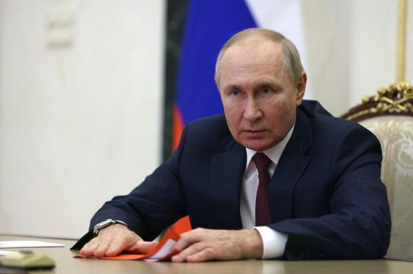 Putin a recunoscut independenţa regiunilor Herson şi Zaporojie