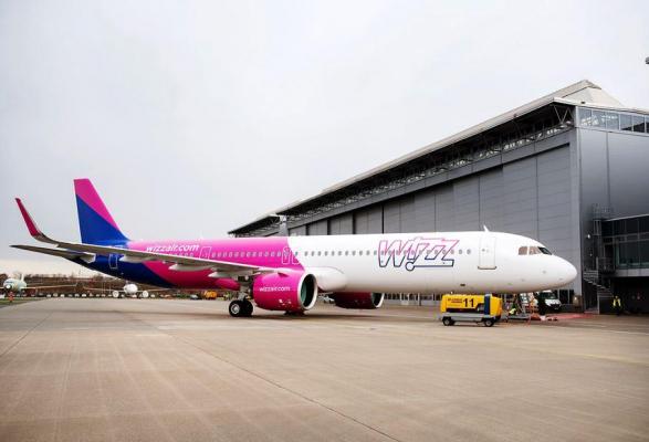 Ryan Air şi Wizz Air, bilete la preţ redus pentru pasagerii Blue Air afectaţi de anularea curselor. De la cât pornesc tarifele de salvare