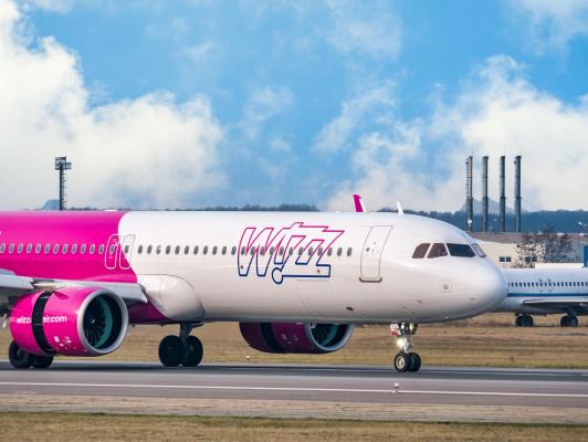 Wizz Air face angajări. Ce poziţii sunt disponibile la compania aeriană