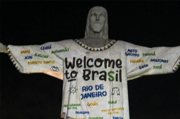 Taylor Swift, întâmpinată în Brazilia cu un mesaj proiectat pe statuia lui Iisus din Rio de Janeiro