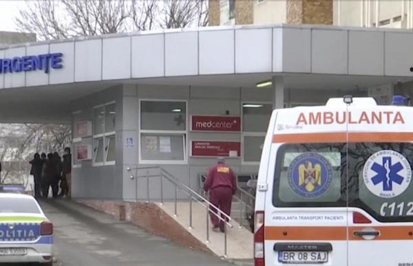 Bătrână lovită mortal de o ambulanţă, pe o șosea din Dâmbovița. Autospeciala transporta un pacient la spital