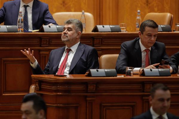 Premierul Ciolacu l-a demis pe secretarul de stat care i-a respins solicitarea de "luptător cu rol determinant" la Revoluție. În locul lui a fost numit un pesedist