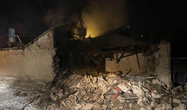 O familie de sirieni, care a supraviețuit cutremurului din Turcia, a murit într-un incendiu. Părinții și cei 5 copii se adăposteau într-o casă de lut