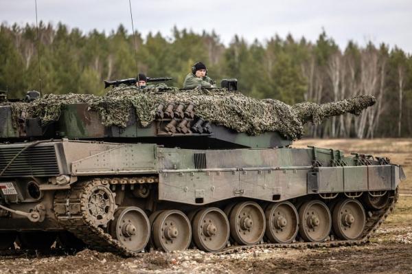 Soldaţii ucraineni care se antrenează în Germania, impresionaţi de tancurile Leopard 2: "Sunt ca un Mercedes"