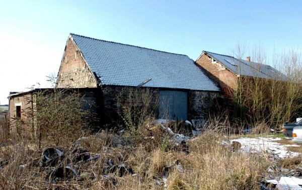 Casa ororilor unde două fetițe de 8 ani au fost lăsate să moară de foame, după ce au fost violate de criminalul în serie Marc Dutroux, va fi demolată