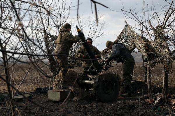 Soldați pe frontul din Ucraina