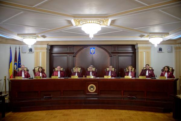 ÎCCJ va sesiza Curtea Constituţională după eliminrea pragului pentru abuzul în serviciu