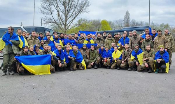 Mercenarii Wagner au eliberat cel puțin 100 de prizonieri ucraineni într-un "mare schimb de Paşte"